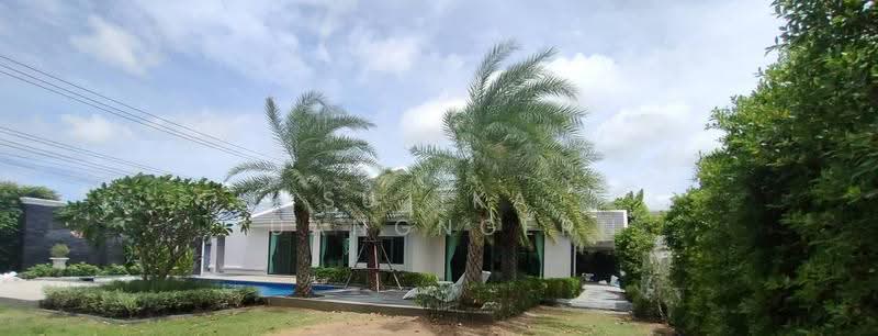 undefined, chon-buri, Nong Pru, Bang Lamung (Pattaya), Chon Buri (Pattaya), 4 Bedrooms, 250 sqm, Single Detached House For Sale, by Sujika Puangngern, 500593479 - DDproperty.com