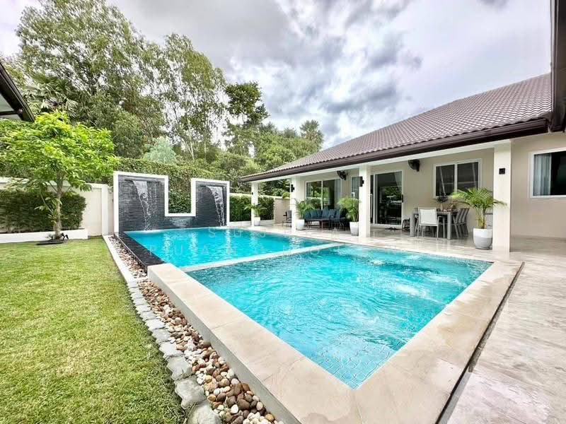 6-BR House, chon-buri, Huai Yai, Bang Lamung (Pattaya), Chon Buri (Pattaya), 6 Bedrooms, 300 sqm, Single Detached House For Sale, by Sujika Puangngern, 500593486 - DDproperty.com