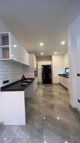 undefined, chon-buri, Nong Pru, Bang Lamung (Pattaya), Chon Buri (Pattaya), 4 Bedrooms, 240 sqm, Single Detached House For Rent, by Vikrant Kokar, 500593497 - DDproperty.com