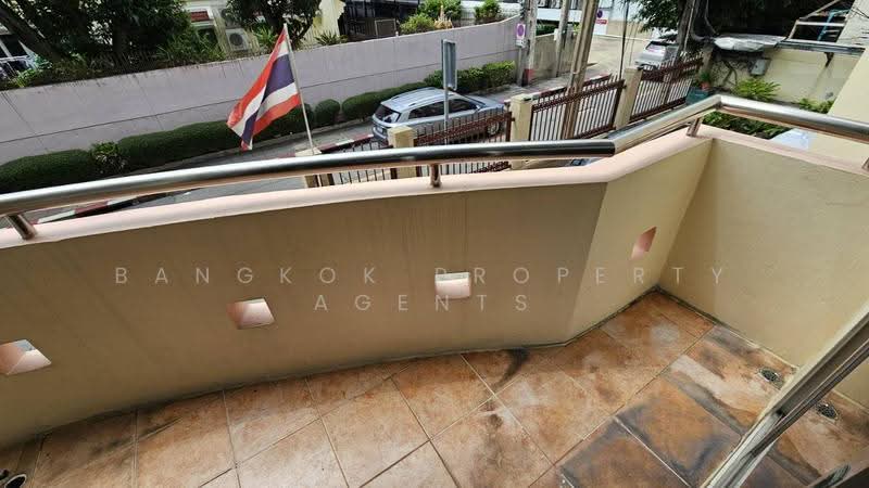 33 Residence : 33 เรสซิเด้นซ์, กรุงเทพ, 92 ซอย สุขุมวิท 33, คลองตันเหนือ, วัฒนา, กรุงเทพ, 141 ตร.ม., คอนโด ให้เช่า, โดย BANGKOK PROPERTY AGENTS, 500593499 - DDproperty.com