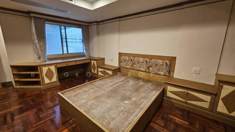 33 Residence : 33 เรสซิเด้นซ์, กรุงเทพ, 92 ซอย สุขุมวิท 33, คลองตันเหนือ, วัฒนา, กรุงเทพ, 141 ตร.ม., คอนโด ให้เช่า, โดย BANGKOK PROPERTY AGENTS, 500593499 - DDproperty.com