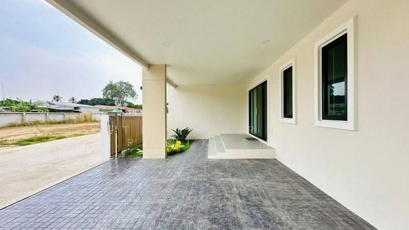 3-BR House, chon-buri, Poong, Bang Lamung (Pattaya), Chon Buri (Pattaya), 3 Bedrooms, 155 sqm, Single Detached House For Sale, by Thitiporn Pawikham, 500593532 - DDproperty.com