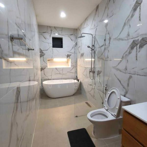4-BR House, chon-buri, Poong, Bang Lamung (Pattaya), Chon Buri (Pattaya), 4 Bedrooms, 240 sqm, Single Detached House For Sale, by Tanawan Surichai, 500593570 - DDproperty.com