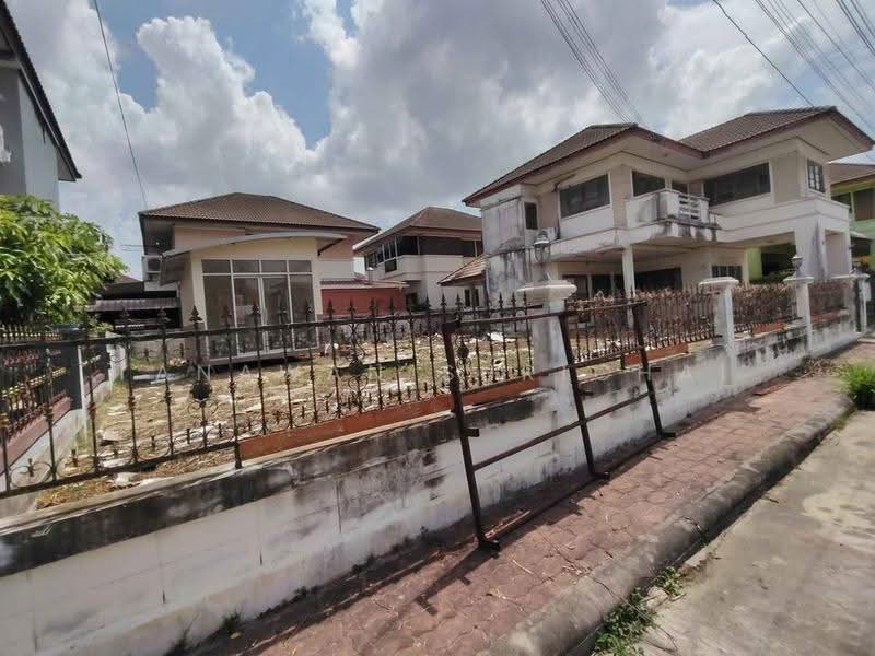 undefined, chon-buri, Nong - Kham, Si Racha, Chon Buri (Pattaya), 4 Bedrooms, 325 sqm, Single Detached House For Sale, by Tanawan Surichai, 500593629 - DDproperty.com