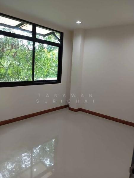 undefined, chon-buri, Nong Pru, Bang Lamung (Pattaya), Chon Buri (Pattaya), 5 Bedrooms, 377 sqm, Townhouse For Sale, by Tanawan Surichai, 500593704 - DDproperty.com