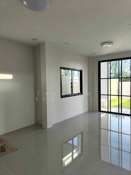 บ้าน 4-ห้องนอน, ชลบุรี, หนองขาม, ศรีราชา, ชลบุรี, 170 ตร.ม., บ้านเดี่ยว ขาย, โดย Tanawan Surichai, 500593724 - DDproperty.com