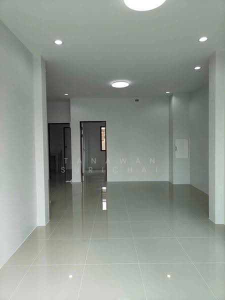 4-BR House, chon-buri, Nong - Kham, Si Racha, Chon Buri (Pattaya), 4 Bedrooms, 170 sqm, Single Detached House For Sale, by Tanawan Surichai, 500593724 - DDproperty.com