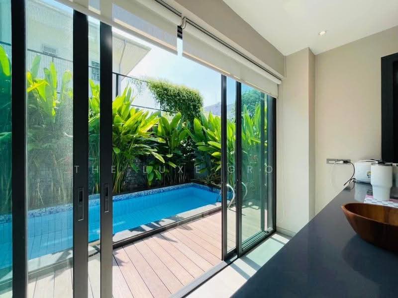 Beautiful Standalone Home With Private Pool (Ekkamai 10), กรุงเทพ, คลองตัน, คลองเตย, กรุงเทพ, 400 ตร.ม., บ้านเดี่ยว ให้เช่า, โดย The Luxe Group, 500593780 - DDproperty.com