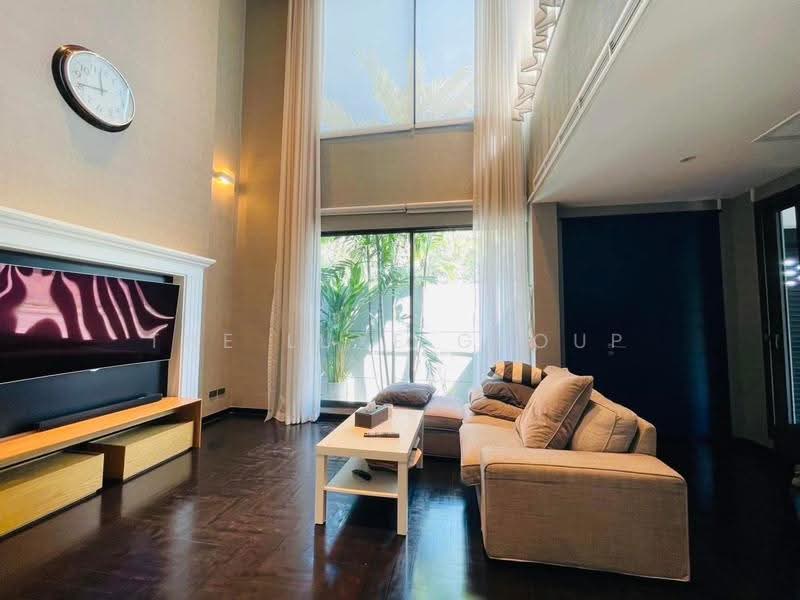 Beautiful Standalone Home With Private Pool (Ekkamai 10), bangkok, Khong Tan, Khlong Toei, Bangkok, 3 Bedrooms, 400 sqm, Single Detached House For Rent, by The Luxe Group, 500593780 - DDproperty.com