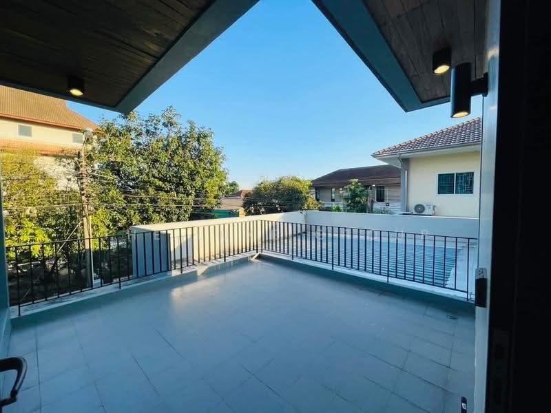 Beautiful Standalone Home With Private Pool (Ekkamai 10), bangkok, Khong Tan, Khlong Toei, Bangkok, 3 Bedrooms, 400 sqm, Single Detached House For Rent, by The Luxe Group, 500593780 - DDproperty.com