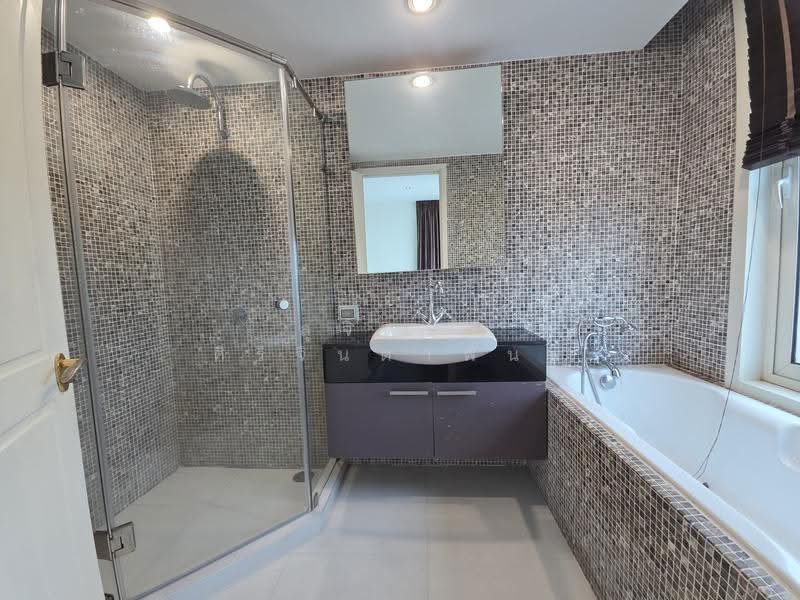 Manhattan Chidlom, bangkok, 1032 Phetchaburi 32 Alley, Makkasan, Ratchathewi, Bangkok, 3 Bedrooms, 147 sqm, Condo For Rent, by สุจิตรา ศิริจินดาพันธ์, 500593801 - DDproperty.com