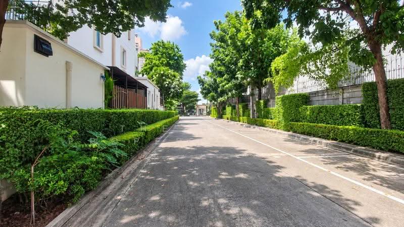 Lumpini Town Place Ratchayothin-Sena, Bangkok, Chan Kasem, Chatuchak, Bangkok, 3 Bedrooms, 150 sqm, Townhouse For Sale, by The Best Property เรย์, 500593809 - DDproperty.com