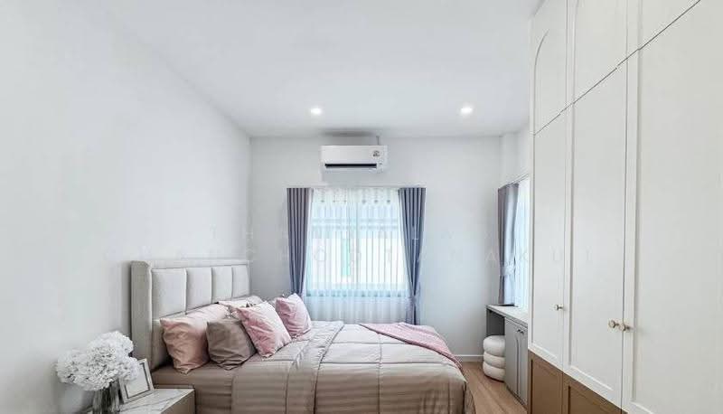 4-BR Villa, Chon Buri (Pattaya), Huai Yai, Bang Lamung (Pattaya), Chon Buri (Pattaya), 4 Bedrooms, 285 sqm, Villa For Sale, by Thanyalag Chanchodtanakul, 500593811 - DDproperty.com