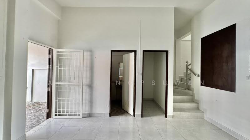 ขาย บ้านทาวน์โฮม 2 ชั้น พื้น 40 ตร.ว 3 ห้องนอน 3 ห้องน้ำ ขาย 3.89 ล้านบาท, สงขลา, คอหงส์, หาดใหญ่, สงขลา, 160 ตร.ม., ทาวน์เฮ้าส์ ขาย, โดย Rachen Nopsuwan, 500593827 - DDproperty.com