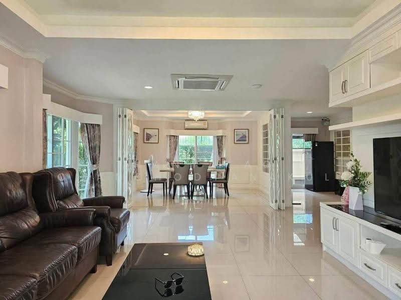 EDGE Central Pattaya, chon-buri, Pattaya Sai Song, Bang Lamung, Bang Lamung (Pattaya), Chon Buri (Pattaya), 4 Bedrooms, 325 sqm, Condo For Sale, by Thanyalag Chanchodtanakul, 500593831 - DDproperty.com