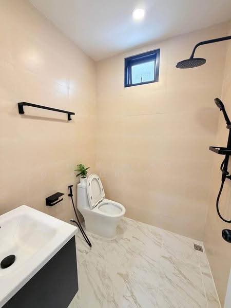 3-BR House, chon-buri, Nong Pru, Bang Lamung (Pattaya), Chon Buri (Pattaya), 3 Bedrooms, 150 sqm, Single Detached House For Sale, by Thanyalag Chanchodtanakul, 500593843 - DDproperty.com