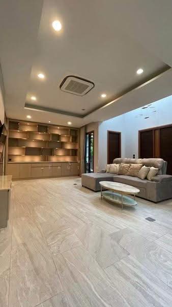 Grand Bangkok Boulevard Srinakarin, bangkok, Srinagarindra Rd, Nong Bon, Prawet, Bangkok, 3 Bedrooms, 320 sqm, Single Detached House For Rent, by บุษบา รัตนวงษ์ชัย, 500594008 - DDproperty.com