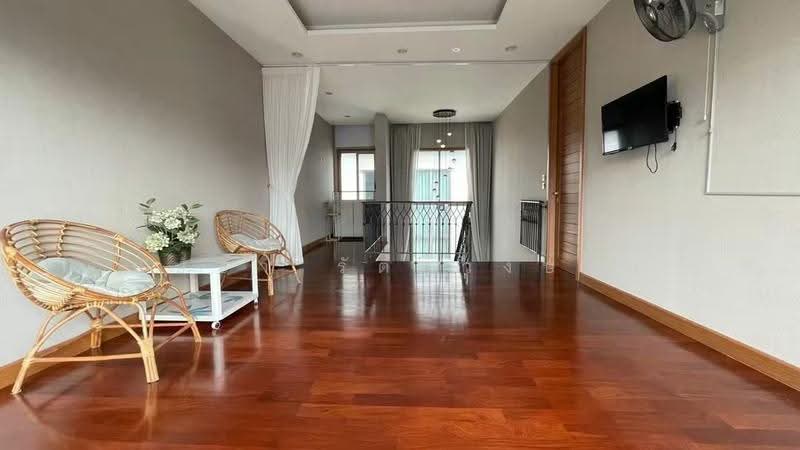 Grand Bangkok Boulevard Srinakarin : แกรนด์ บางกอก บูเลอวาร์ด ศรีนครินทร์, กรุงเทพ, ถ.ศรีนครินทร์, หนองบอน, ประเวศ, กรุงเทพ, 320 ตร.ม., บ้านเดี่ยว ให้เช่า, โดย บุษบา รัตนวงษ์ชัย, 500594008 - DDproperty.com