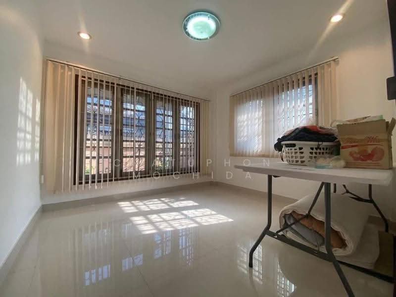 5-BR House, bangkok, Thung Song Hong, Lak Si, Bangkok, 5 Bedrooms, 410 sqm, Single Detached House For Sale, by Chatuphon Mochida, 500594134 - DDproperty.com
