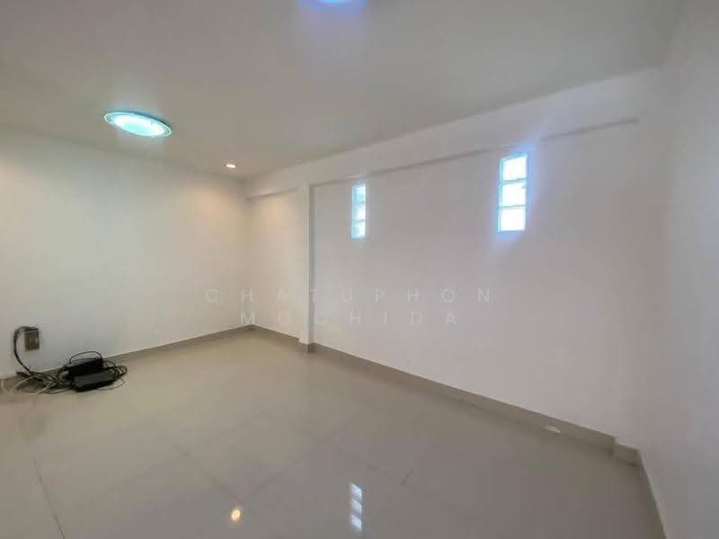 5-BR House, bangkok, Thung Song Hong, Lak Si, Bangkok, 5 Bedrooms, 410 sqm, Single Detached House For Sale, by Chatuphon Mochida, 500594134 - DDproperty.com