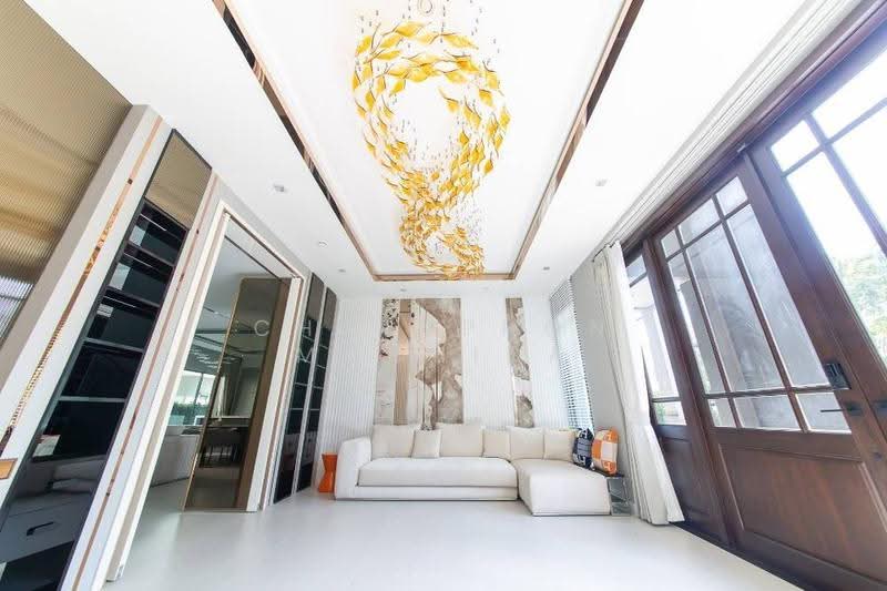 Grand Bangkok Boulevard Krungthepkritha : แกรนด์ บางกอก บูเลอวาร์ด กรุงเทพกรีฑา, กรุงเทพ, ถนน ศรีนครินทร์-ร่มเกล้า, คลองสามประเวศ, ลาดกระบัง, กรุงเทพ, 604 ตร.ม., บ้านเดี่ยว ขาย, โดย Chatuphon Mochida, 500594230 - DDproperty.com