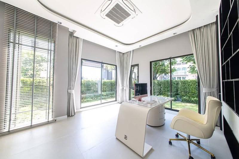 Grand Bangkok Boulevard Krungthepkritha : แกรนด์ บางกอก บูเลอวาร์ด กรุงเทพกรีฑา, กรุงเทพ, ถนน ศรีนครินทร์-ร่มเกล้า, คลองสามประเวศ, ลาดกระบัง, กรุงเทพ, 604 ตร.ม., บ้านเดี่ยว ขาย, โดย Chatuphon Mochida, 500594230 - DDproperty.com
