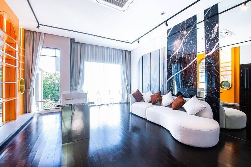Grand Bangkok Boulevard Krungthepkritha : แกรนด์ บางกอก บูเลอวาร์ด กรุงเทพกรีฑา, กรุงเทพ, ถนน ศรีนครินทร์-ร่มเกล้า, คลองสามประเวศ, ลาดกระบัง, กรุงเทพ, 604 ตร.ม., บ้านเดี่ยว ขาย, โดย Chatuphon Mochida, 500594230 - DDproperty.com