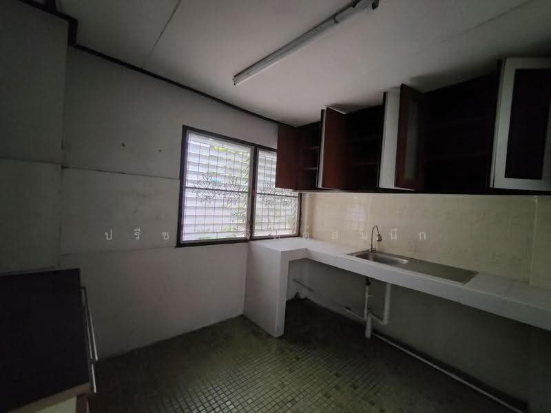 ทาวน์เฮ้าส์ 3 ชั้นให้เช่าในสุขุมวิท 43, กรุงเทพ, สุขุมวิท, คลองตันเหนือ, วัฒนา, กรุงเทพ, 300 ตร.ม., ทาวน์เฮ้าส์ ให้เช่า, โดย ปรีชา จิตต์สมนึก, 500594357 - DDproperty.com