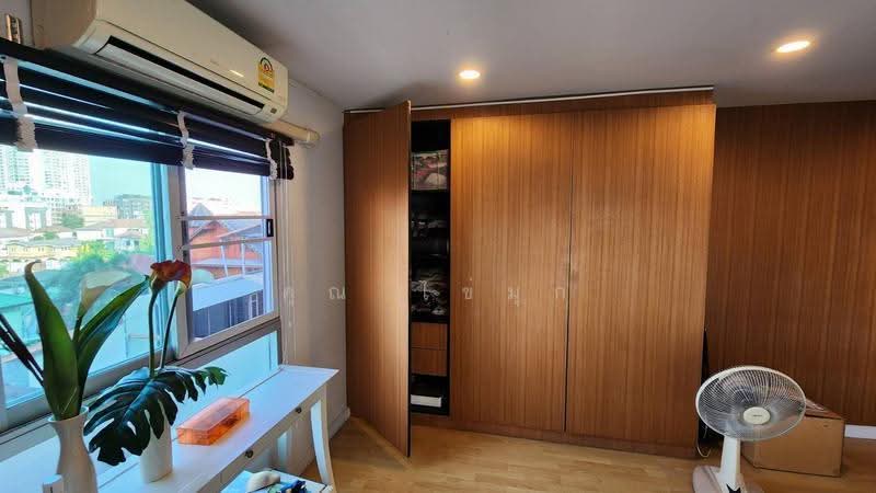 Regent Home 5 Ratchada 19 : รีเจ้นท์ โฮม5 รัชดาภิเษก 19, กรุงเทพ, ทางคู่ขนานถนนวิภาวดีรังสิต, จอมพล, จตุจักร, กรุงเทพ, 64 ตร.ม., คอนโด ขาย, โดย คุณ ไข่มุก, 500594402 - DDproperty.com