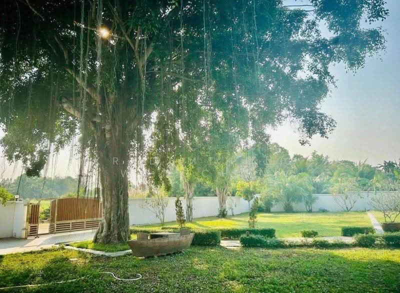 5-BR Villa, chon-buri, Huai Yai, Bang Lamung (Pattaya), Chon Buri (Pattaya), 5 Bedrooms, 500 sqm, Villa For Rent, by Kradumthong Wongchan, 500594451 - DDproperty.com