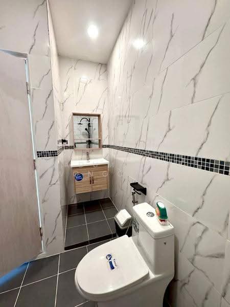3-BR Townhouse, chon-buri, Nong Pru, Bang Lamung (Pattaya), Chon Buri (Pattaya), 3 Bedrooms, 150 sqm, Townhouse For Rent, by Kradumthong Wongchan, 500594461 - DDproperty.com