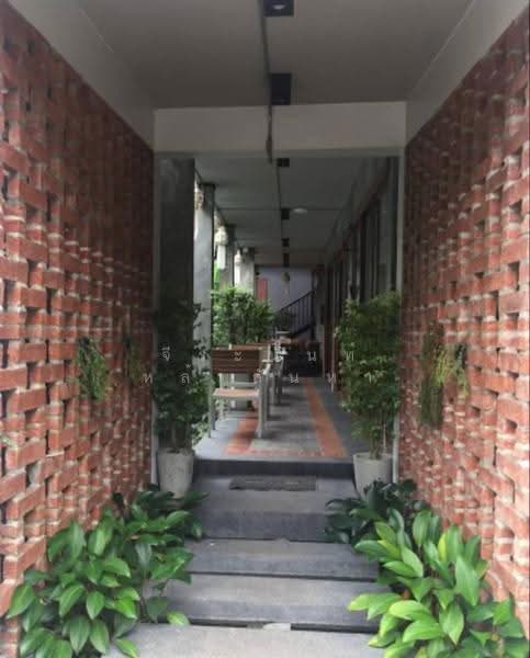 For Sale: Hotel Jed Yod, Chiang Mai-18 Rooms with Tenant, chiang-mai, Chang Phuak, Muang Chiang Mai, Chiang Mai, , 1,020 sqm, Business For Sale, by จีระนันท์ หล้ากันหา, 500594543 - DDproperty.com