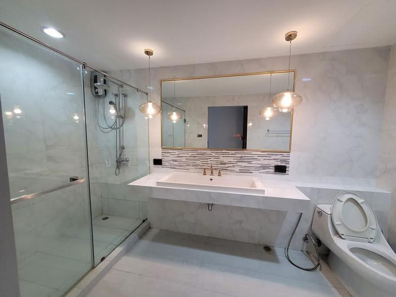 Baan Klang Krung Sathorn-Narathiwas, bangkok, 599 Nonsi Road, Chong Nonsi, Yan Nawa, Bangkok, 3 Bedrooms, 300 sqm, Townhouse For Rent, by ปรินทร์ญาดา ชิณโชติ, 500594606 - DDproperty.com