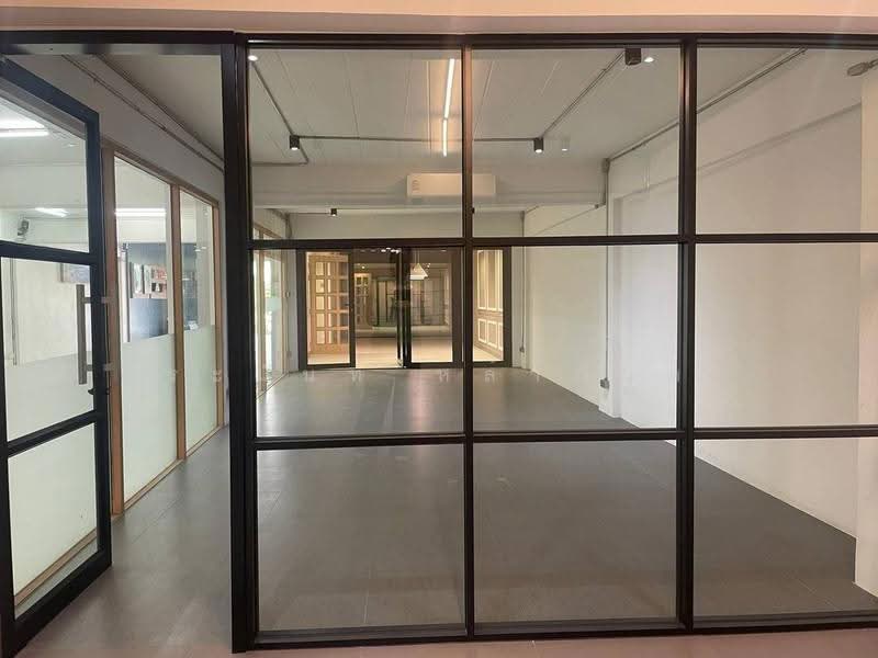 For Sale/Rent : Commercial Building,near Khuang Singh, Chiang Mai, chiang-mai, เชียงใหม่-ลำปาง, Pa Tun, Muang Chiang Mai, Chiang Mai, , 500 sqm, Shophouse For Sale, by จีระนันท์ หล้ากันหา, 500594637 - DDproperty.com