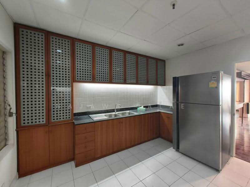 Bangkok River Marina, bangkok, 266 Charan Sanitwong Rd, Bang Phlat, Bangkok, 3 Bedrooms, 300 sqm, Condo For Sale, by Najawa Salae, 500594641 - DDproperty.com