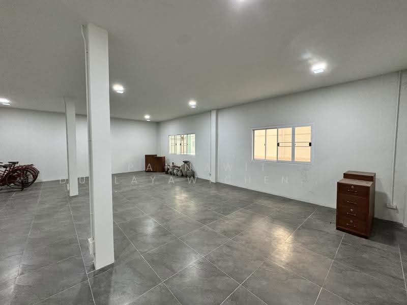 Warehouse for rent, 946 sq.m., in Khan Na Yao, Khan Na Yao, Bangkok (JKPBKK1169), Bangkok, Khan Na Yao, Bangkok, , 946 sqm, Warehouse/Factory For Rent, by Pannawit Dullayawichenwut, 500594677 - DDproperty.com