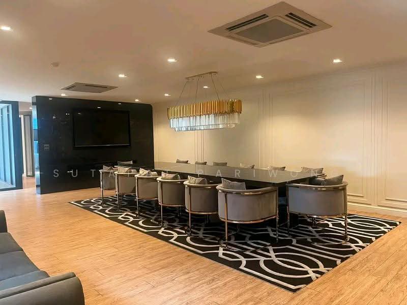 Home Office Thonglor 23, bangkok, ทองหล่อ 23, Khlong Tan Nua, Watthana, Bangkok, 4 Bedrooms, 900 sqm, Townhouse For Rent, by Sutapat Pariwong, 500594683 - DDproperty.com