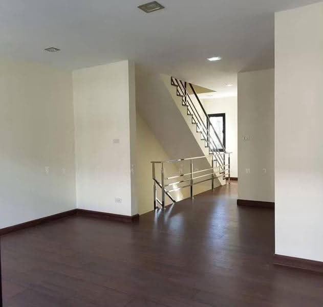 For Sale/Rent:3.5 Storey Commercial Bulding, Location Project, Jed Yod Chiang Mai, chiang-mai, Chang Phuak, Muang Chiang Mai, Chiang Mai, , 200 sqm, Shophouse For Sale, by จีระนันท์ หล้ากันหา, 500594751 - DDproperty.com