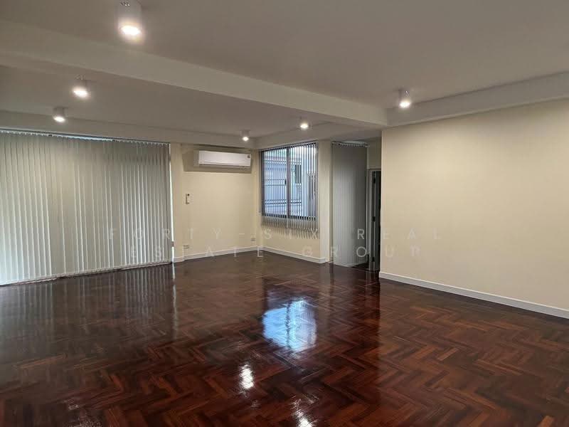 บ้านเดี่ยวขนาดใหญ่ รีโนเวทใหม่ ใจกลางวิภาวดี บนที่ดิน 165 ตร.ว., กรุงเทพ, ลาดยาว, จตุจักร, กรุงเทพ, 550 ตร.ม., บ้านเดี่ยว ให้เช่า, โดย Forty-Six Real Estate Group, 500594826 - DDproperty.com