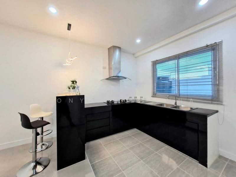 2-BR Townhouse, chon-buri, Nong Pru, Bang Lamung (Pattaya), Chon Buri (Pattaya), 2 Bedrooms, 200 sqm, Townhouse For Sale, by Boonyanuch Unna, 500594968 - DDproperty.com