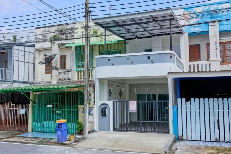 ขายราคาพิเศษ ทาวน์เฮ้าส์ 2 ชั้น ขนาด 17 ตร.ว ม.ร่มเงาไม้ 2ห้องนอน 2ห้องน้ำ ทำเลดีมาก รีโนเวท ใหม่ทั้, นนทบุรี, ซอยวัดลาดปลาดุก, บางคูรัด, บางบัวทอง, นนทบุรี, 110 ตร.ม., ทาวน์เฮ้าส์ ขาย, โดย วิภา รุ่งธุระ, 500594989 - DDproperty.com
