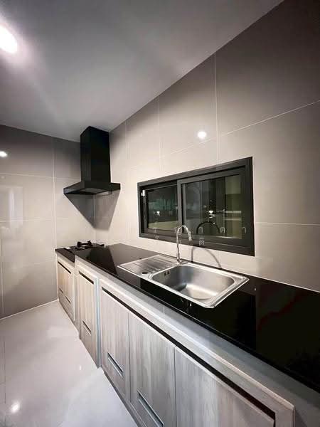 Saransiri Ramkhamhaeng, bangkok, 1499, Khlong Song Ton Nun, Lat Krabang, Bangkok, 3 Bedrooms, 184 sqm, Single Detached House For Rent, by ปรินทร์ญาดา ชิณโชติ, 500594998 - DDproperty.com