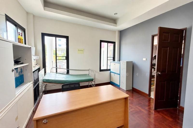 หมู่บ้านปัฐวิกรณ์ ซอยนวมินทร์ 70, bangkok, Khlong Kum, Bueng Kum, Bangkok, 4 Bedrooms, 250 sqm, Single Detached House For Sale, by สง่าชัย ไทรทองคำ, 500595061 - DDproperty.com