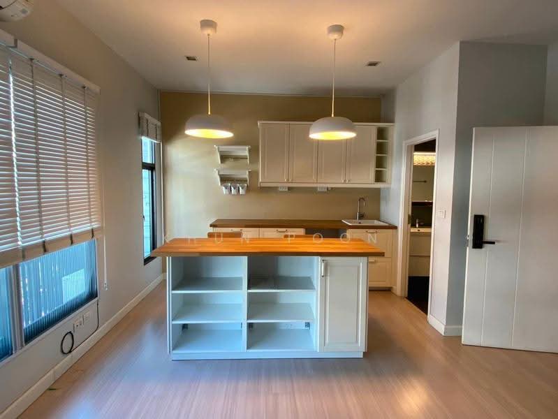 Plex Bangna, samut-prakan, 90/239 Burapha Withi Expressway, Bang Kaeo, Bang Plee, Samut Prakan, 3 Bedrooms, 190 sqm, Townhouse For Sale, by Khun Poon, 500595068 - DDproperty.com