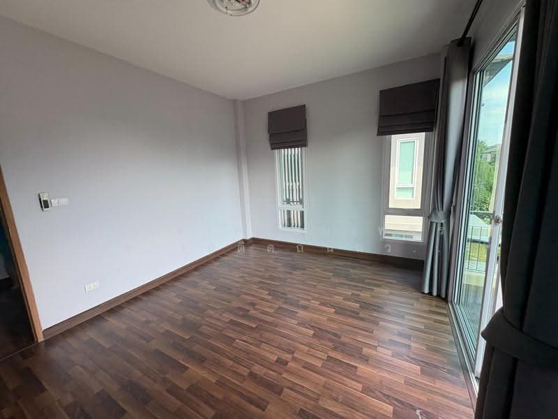 Sena Park Grand Ramindra, bangkok, 18 Kanchanaphisek Rd, Khan Na Yao, Bangkok, 3 Bedrooms, 190 sqm, Single Detached House For Rent, by ให้เช่าพร้อมเฟอร์ ! ทำเลติดถนนวงแหวนกาญจนาฯ เพียง 5 นาที ถึงห้างแฟชั่นฯ, 500595079 - DDproperty.com