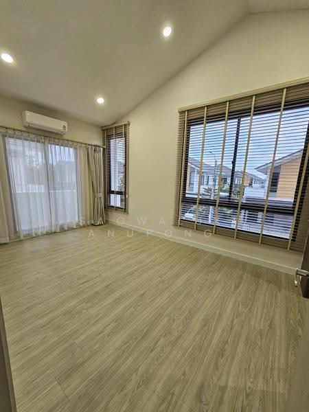 Perfect Park Krungthep Kreetha-Ramkhamhaeng, bangkok, Kheha Romklao Road 6 Yeak 6, Khlong Song Ton Nun, Lat Krabang, Bangkok, 3 Bedrooms, 200 sqm, Single Detached House For Sale, by Saowaluk Anupong, 500595210 - DDproperty.com