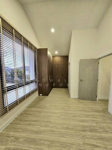 Perfect Park Krungthep Kreetha-Ramkhamhaeng, bangkok, Kheha Romklao Road 6 Yeak 6, Khlong Song Ton Nun, Lat Krabang, Bangkok, 3 Bedrooms, 200 sqm, Single Detached House For Sale, by Saowaluk Anupong, 500595210 - DDproperty.com