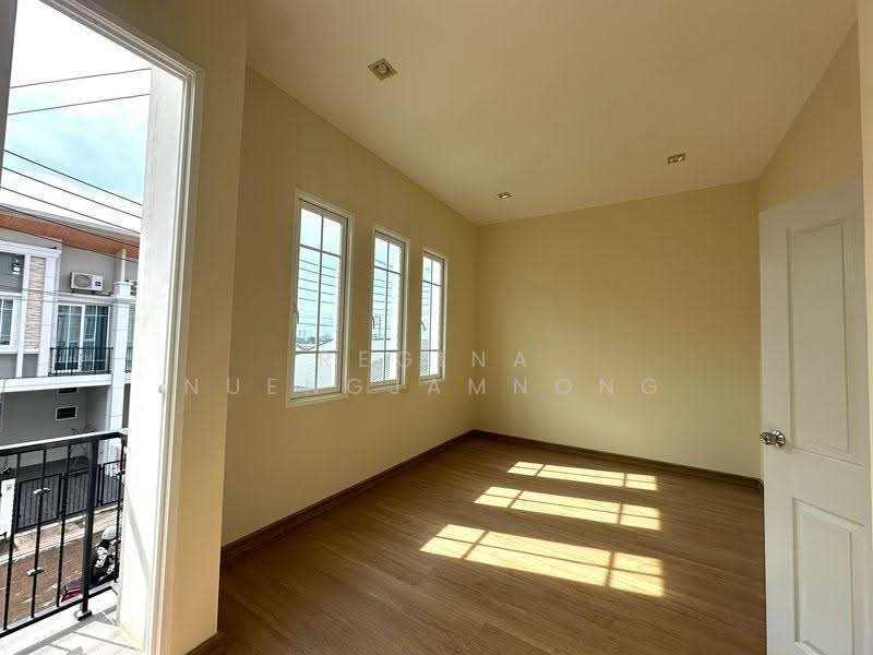 Golden Town, chon-buri, Nong Pru, Bang Lamung (Pattaya), Chon Buri (Pattaya), 4 Bedrooms, 117 sqm, Townhouse For Sale, by Regina Nuengjamnong, 500595293 - DDproperty.com