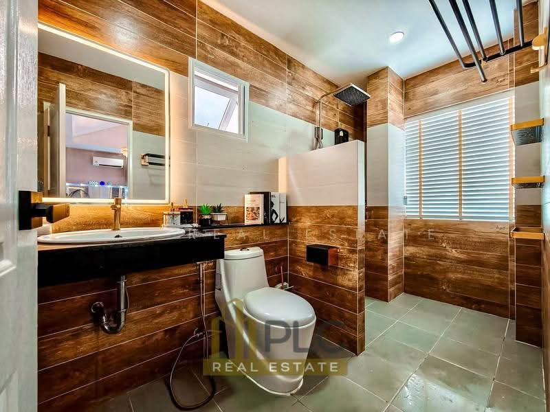 2 Storey House for Rent Takiantia 4 Bedrooms Fully Furnished, Chon Buri (Pattaya), Bang Lamung, Bang Lamung (Pattaya), Chon Buri (Pattaya), 4 Bedrooms, 170 sqm, Single Detached House For Rent, by PLC REAL ESTATE, 500595305 - DDproperty.com