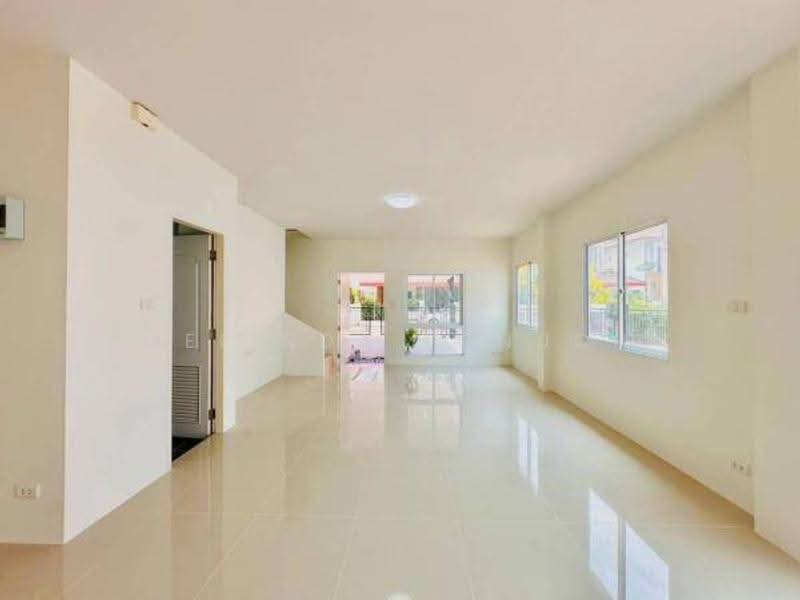 3-BR House, chon-buri, Nong - Kham, Si Racha, Chon Buri (Pattaya), 3 Bedrooms, 150 sqm, Single Detached House For Sale, by Melinda Lonuch, 500595307 - DDproperty.com